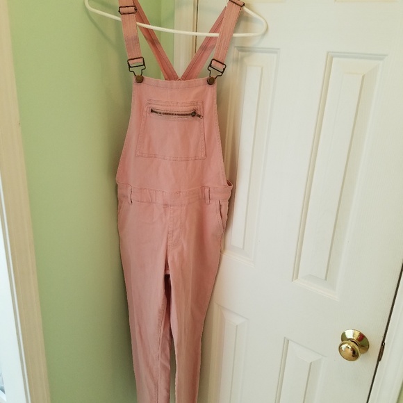 Forever 21 Denim - Women's size 28 Forever 21 pink overalls